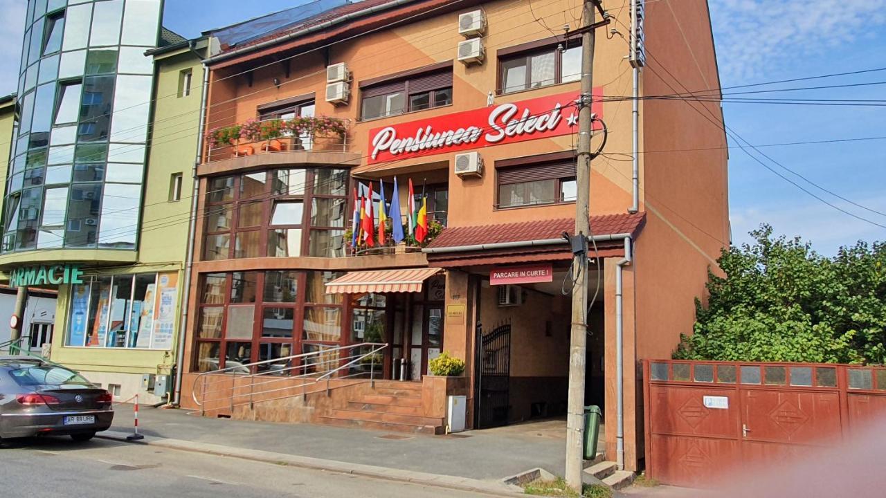 Pensiunea Select Arad Buitenkant foto